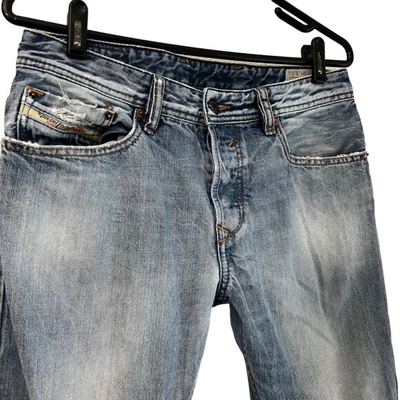 Diesel Mens Medium Wash Waykee Straight Leg Distressed Button Fly Jeans W30 L32 - Picture 2 of 10